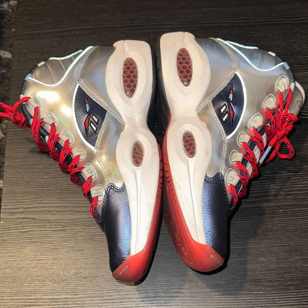 Men Reebok Iverson Stylish Sneakers with Red and Blue Accents - Picture 2 of 6
